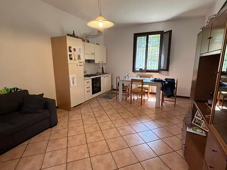 Immagine 1 di Bilocale in affitto  a Cavezzo