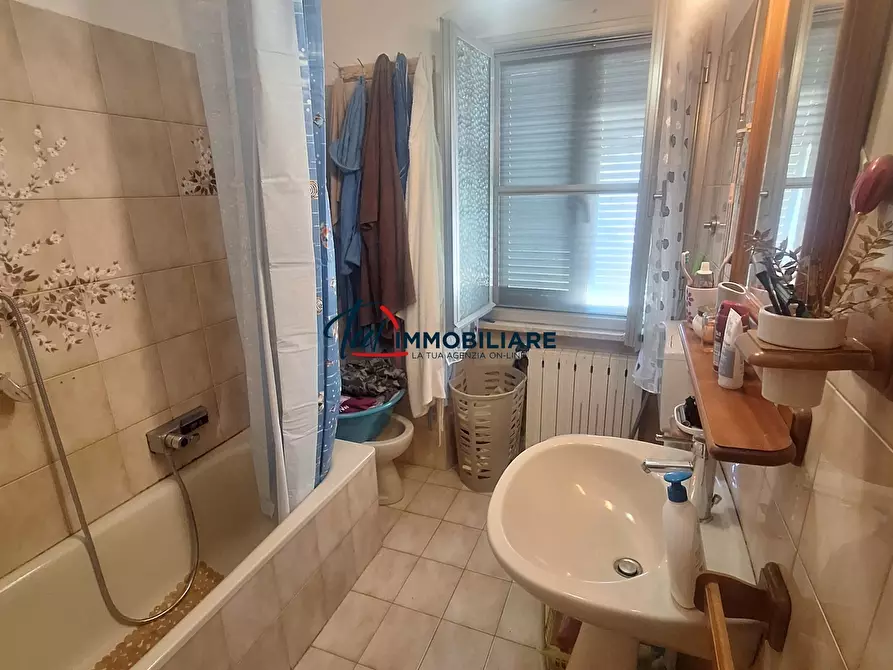 Immagine 8 di Bilocale in vendita  in Via Fagiuoli 11/BIS a Livorno