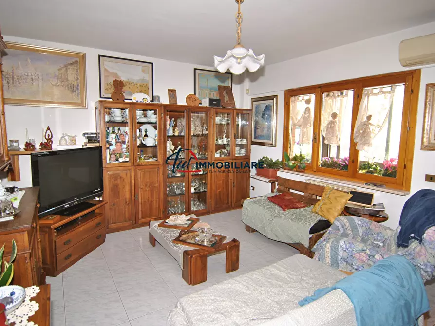 Immagine 5 di Casa bifamiliare in vendita  in Via F. Rontini 10 a Livorno