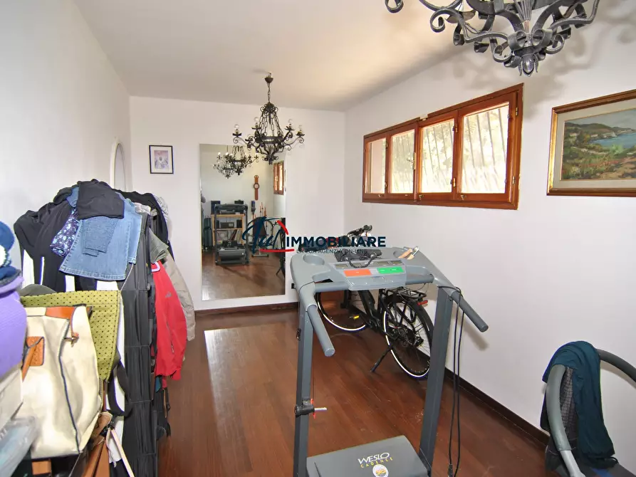 Immagine 46 di Villa in vendita  in Via Kaiser Parodi 15 a Livorno
