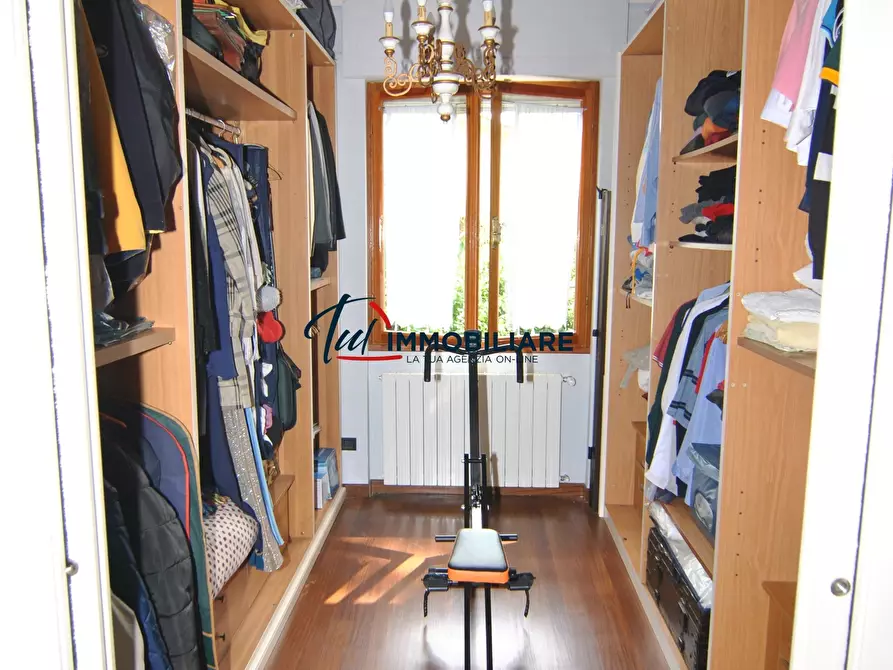 Immagine 20 di Villa in vendita  in Via Kaiser Parodi 15 a Livorno