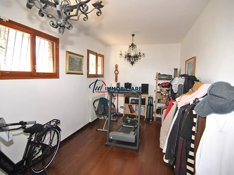 Immagine 45 di Villa in vendita  in Via Kaiser Parodi 15 a Livorno