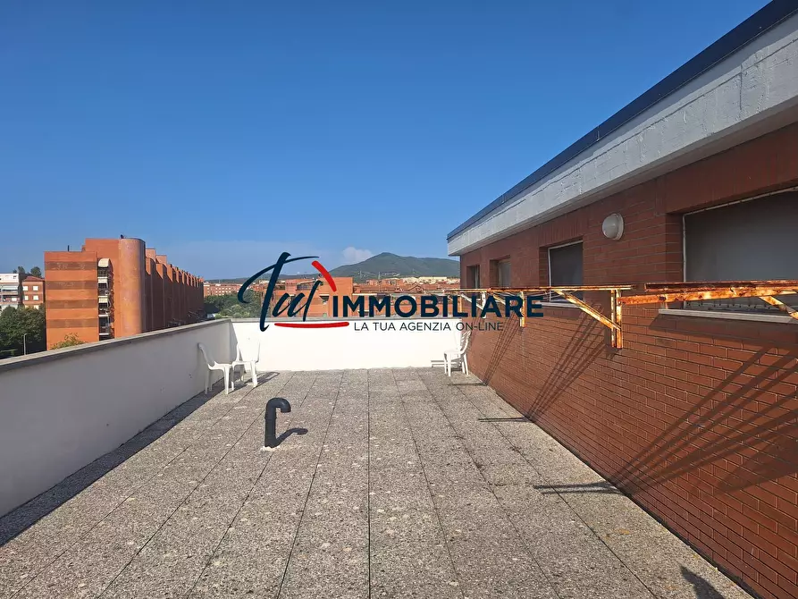 Immagine 22 di Quadrilocale in vendita  in Via Jean Monnet 4 a Livorno