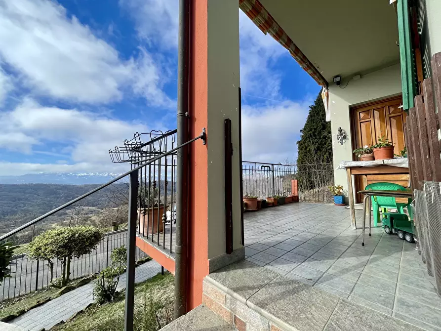 Immagine 8 di Villa in vendita  in Via Arezzana 3 a Mombarcaro