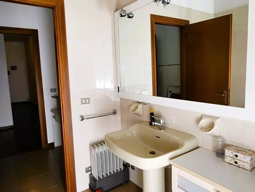 Immagine 21 di Quadrilocale in vendita  in Via Pietro Nenni 38 a Fontanellato