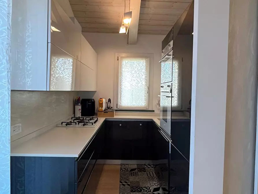 Immagine 25 di Attico in vendita  a Senigallia