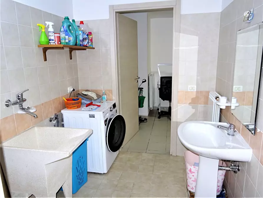 Immagine 29 di Trilocale in vendita  a Trecastelli