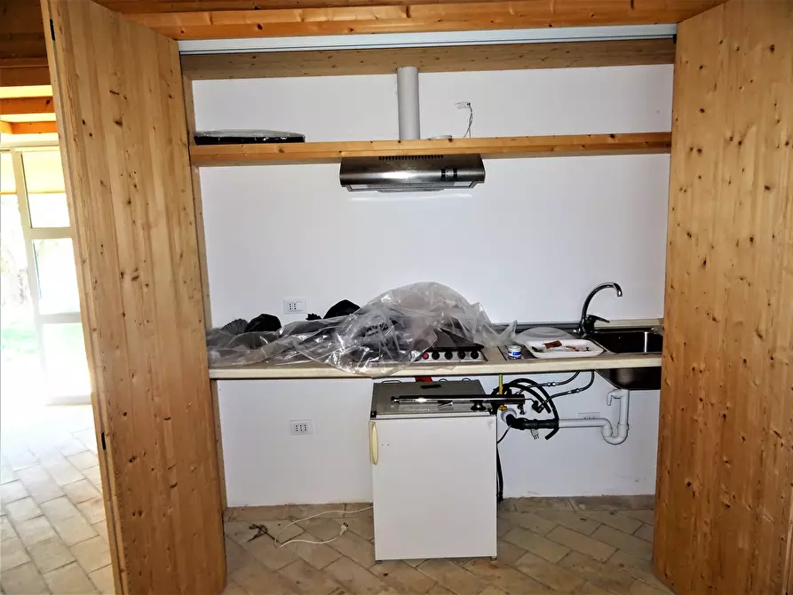 Immagine 17 di Terreno agricolo in vendita  a Senigallia