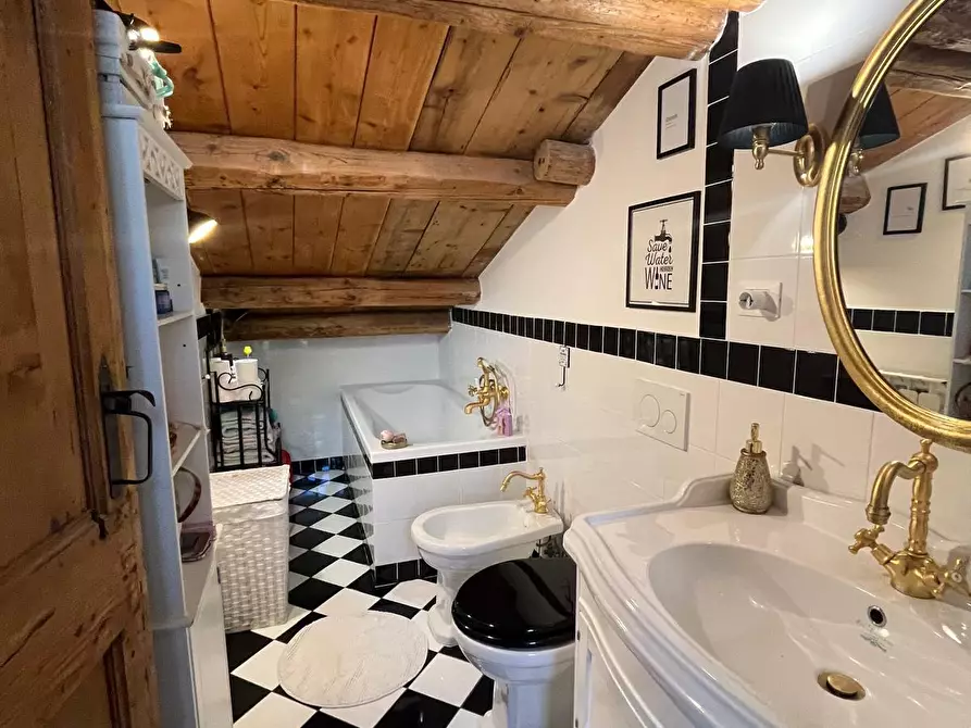 Immagine 51 di Villetta a schiera in vendita  a Senigallia