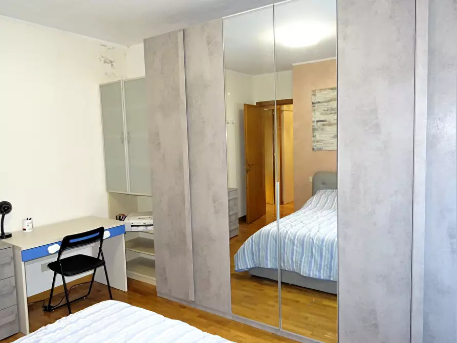 Immagine 8 di Appartamento in vendita  a Senigallia