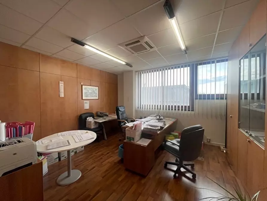 Immagine 6 di Ufficio in vendita  in Via Pomezia a San Benedetto Del Tronto