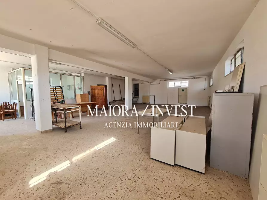 Immagine 9 di Laboratorio in vendita  a Sant'egidio Alla Vibrata