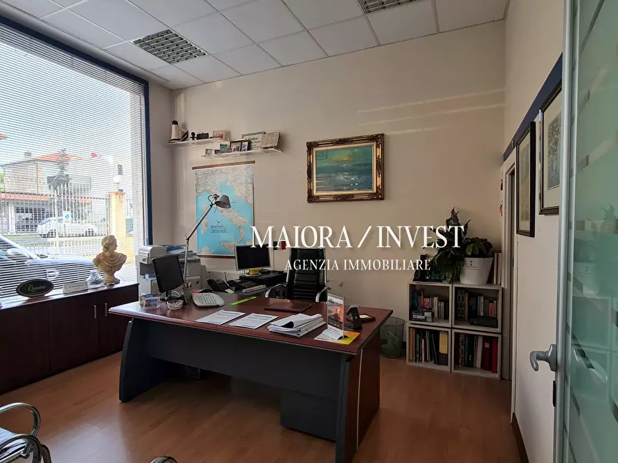 Immagine 3 di Locale commerciale in vendita  in Via Metauro a San Benedetto Del Tronto