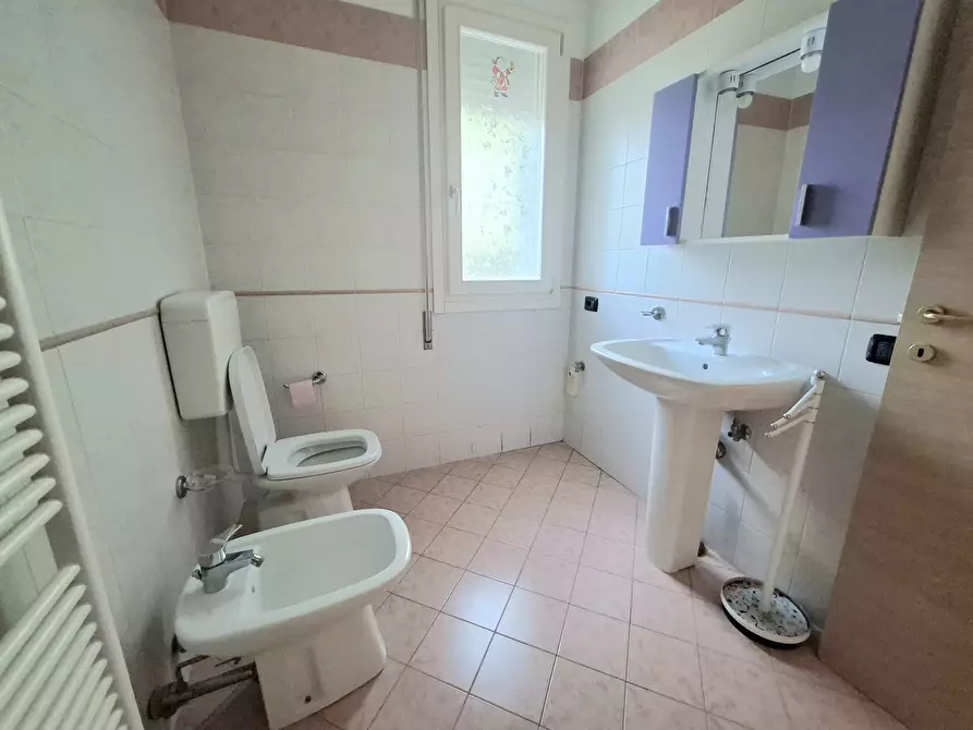 Immagine 9 di Trilocale in vendita  in Via Carlo Forlanini 55 a Rovigo