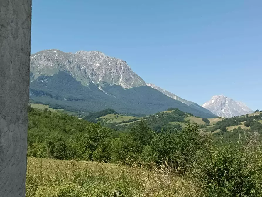 Immagine 14 di Terreno agricolo in vendita  a Farindola