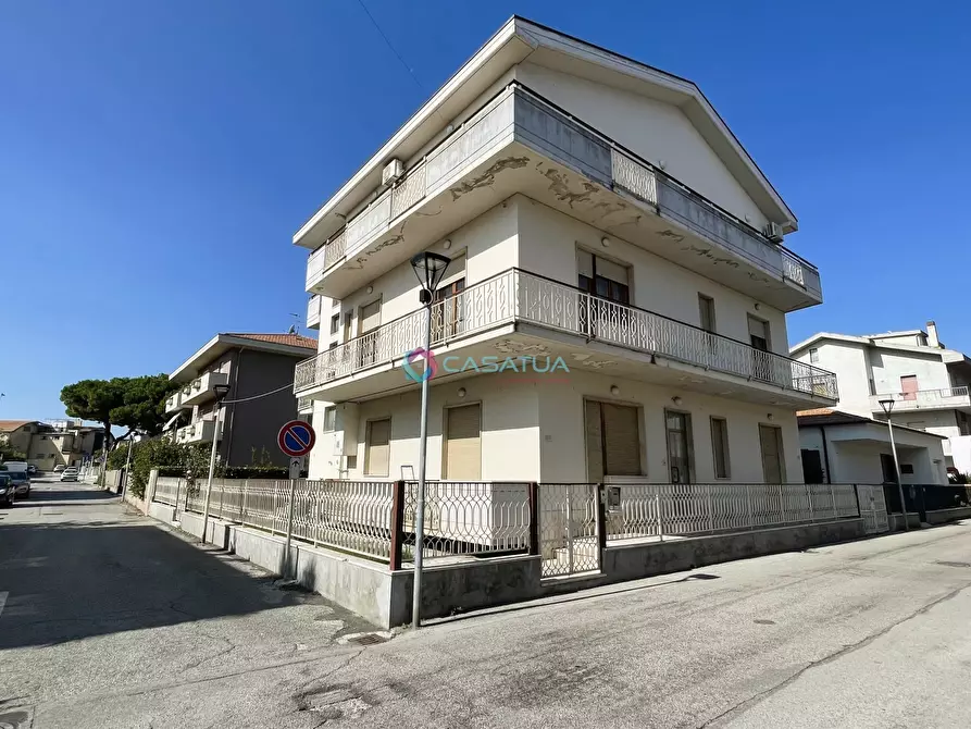 Immagine 31 di Quadrilocale in vendita  a Pineto