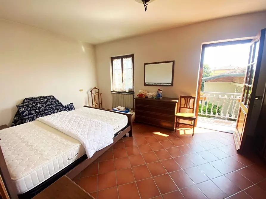 Immagine 10 di Casa trifamiliare in affitto  in Via della Resistenza 71 a Castelnuovo Magra