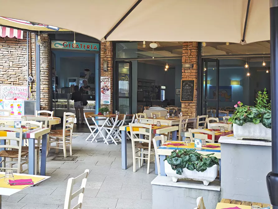 Immagine 45 di Locale commerciale in vendita  in Località Fiascherino 7 a Lerici