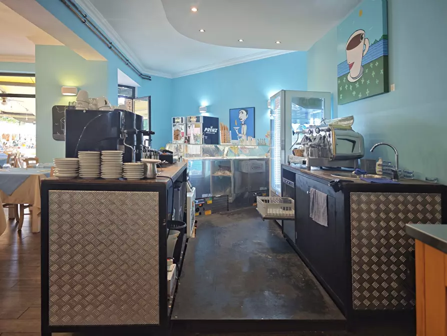 Immagine 57 di Locale commerciale in vendita  in Località Fiascherino 7 a Lerici