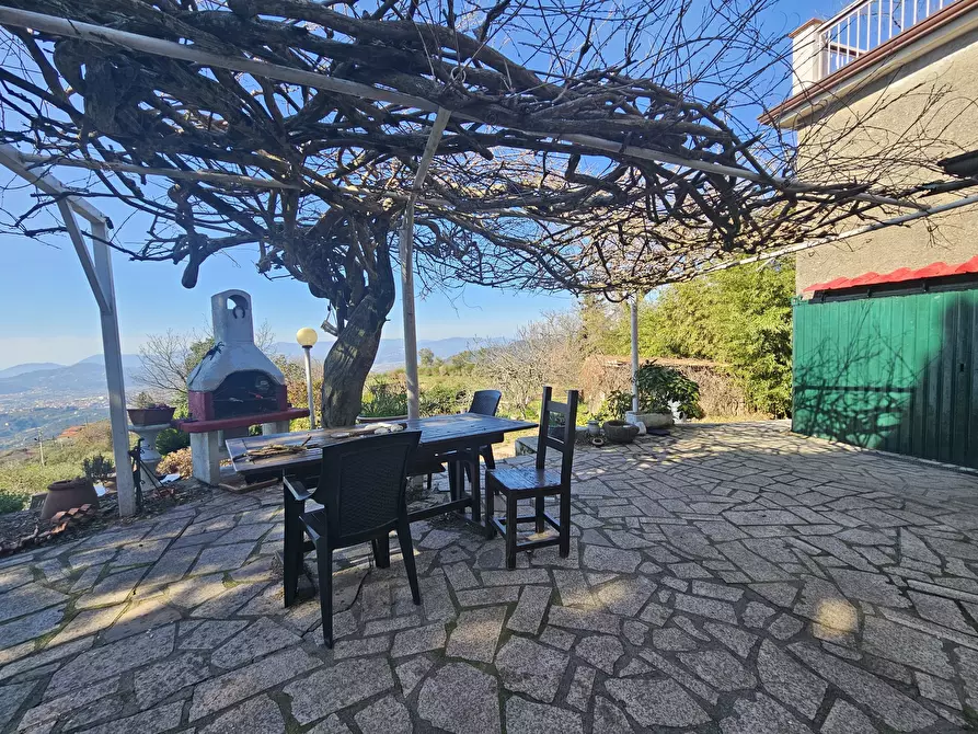 Immagine 4 di Porzione di casa in vendita  in Via Palazzina 8 a Fosdinovo