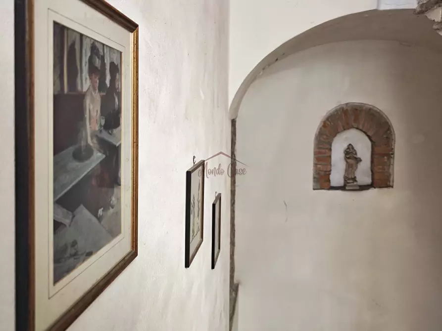 Immagine 42 di Trilocale in vendita  a Sarzana