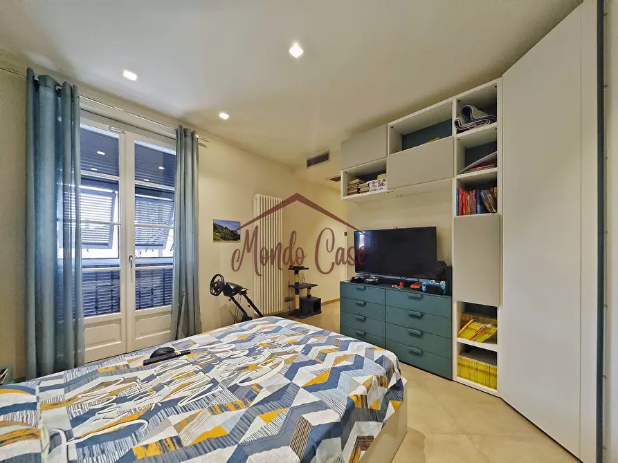 Immagine 49 di Attico in vendita  in Via Bertoloni 2 a Sarzana