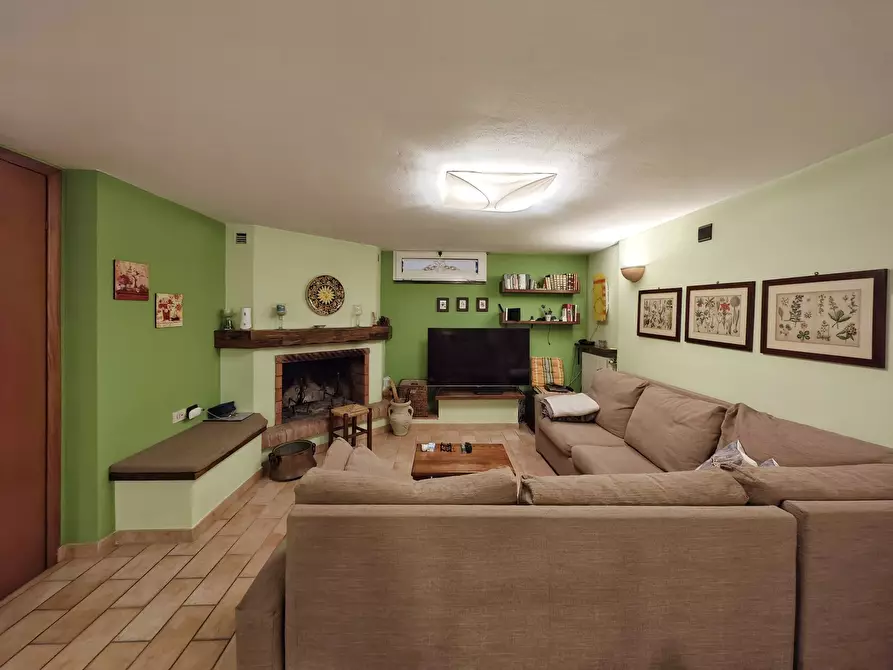 Immagine 61 di Villetta a schiera in vendita  in Via Fonda 11 a Fosdinovo