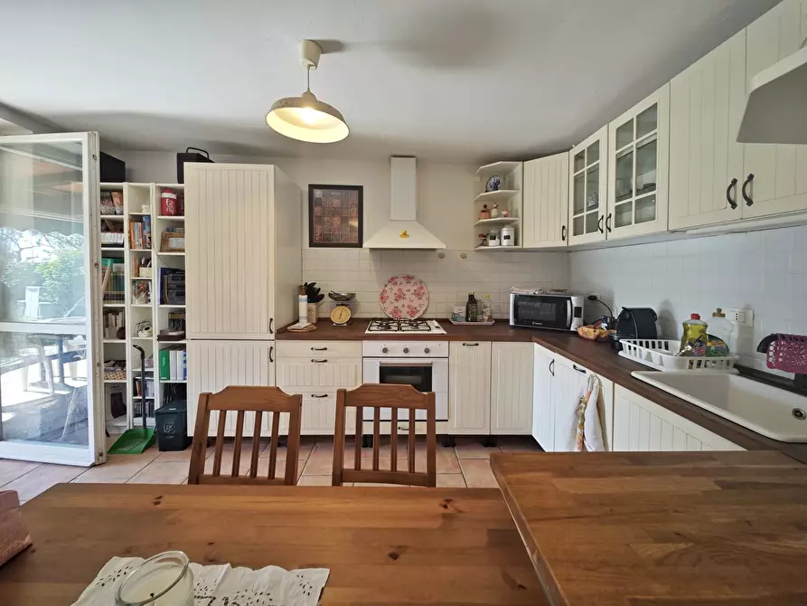 Immagine 11 di Porzione di casa in vendita  in Via Pretura 10 a Ameglia