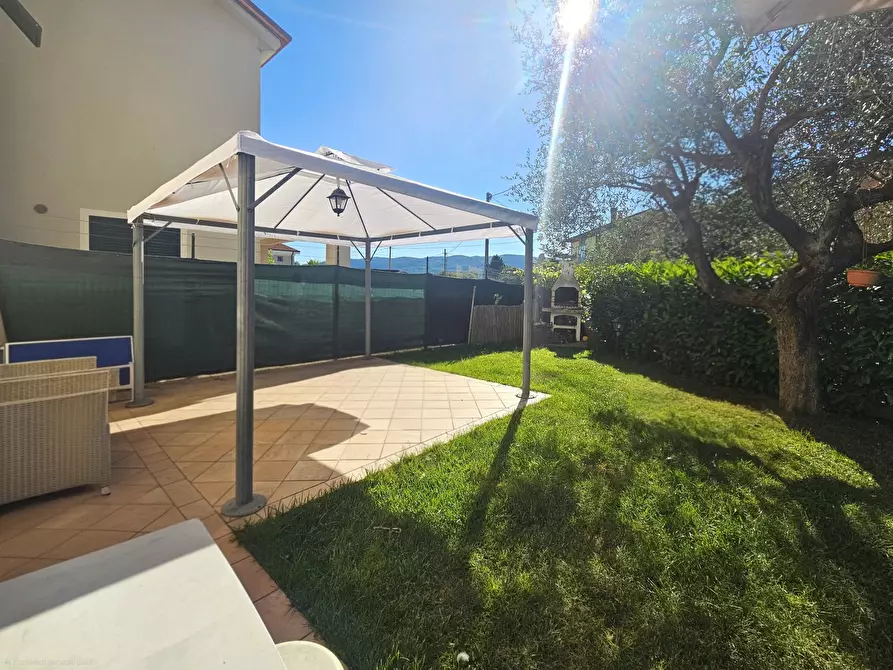 Immagine 1 di Porzione di casa in vendita  in Via Ghiarettolo 89-g a Sarzana