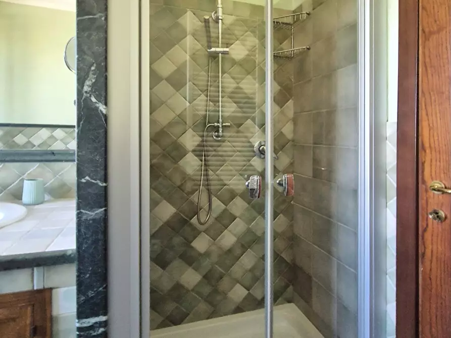 Immagine 20 di Trilocale in vendita  in Via Canale 106 a Castelnuovo Magra