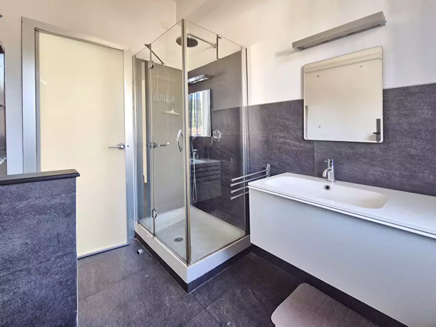 Immagine 20 di Trilocale in vendita  in Via Provinciale 329 a Lerici