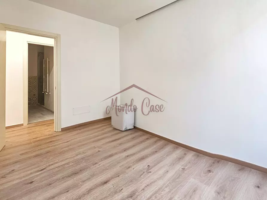 Immagine 24 di Trilocale in vendita  in Piazza Giacomo Matteotti 29 a Sarzana