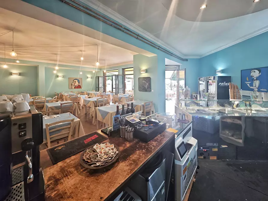 Immagine 53 di Locale commerciale in vendita  in Località Fiascherino 7 a Lerici