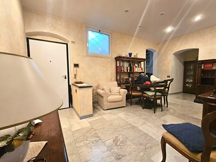 Immagine 5 di Quadrilocale in vendita  in Via Mazzini a Sarzana