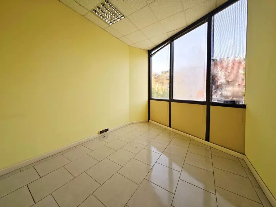 Immagine 32 di Ufficio in vendita  in Via Brigata Partigiana Ugo Muccini 92 a Sarzana