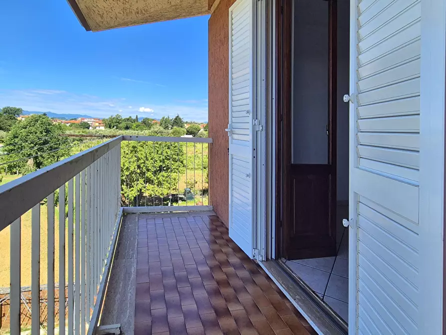 Immagine 28 di Trilocale in vendita  in Via Canale 106 a Castelnuovo Magra