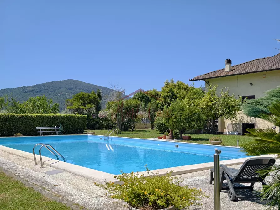Immagine 94 di Villa in vendita  in Via Forano 9 a Ameglia