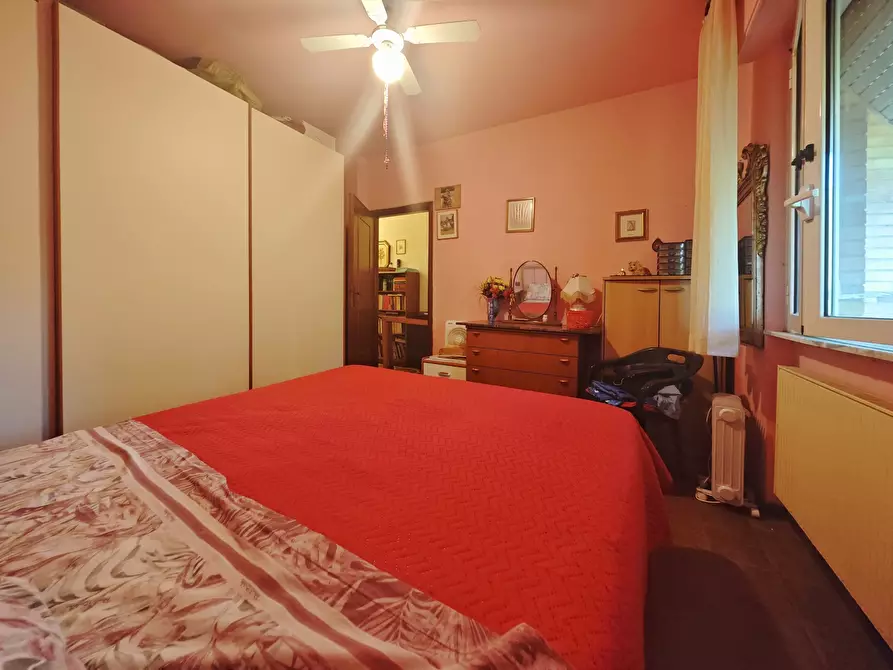 Immagine 41 di Quadrilocale in vendita  in Via Antonio Gramsci 31 a Ortonovo