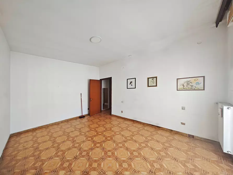 Immagine 4 di Bilocale in vendita  in Stradone D'Oria 120 a La Spezia