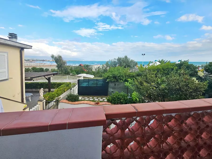 Immagine 4 di Bilocale in vendita  in Via P. Ratti 32 a Ameglia