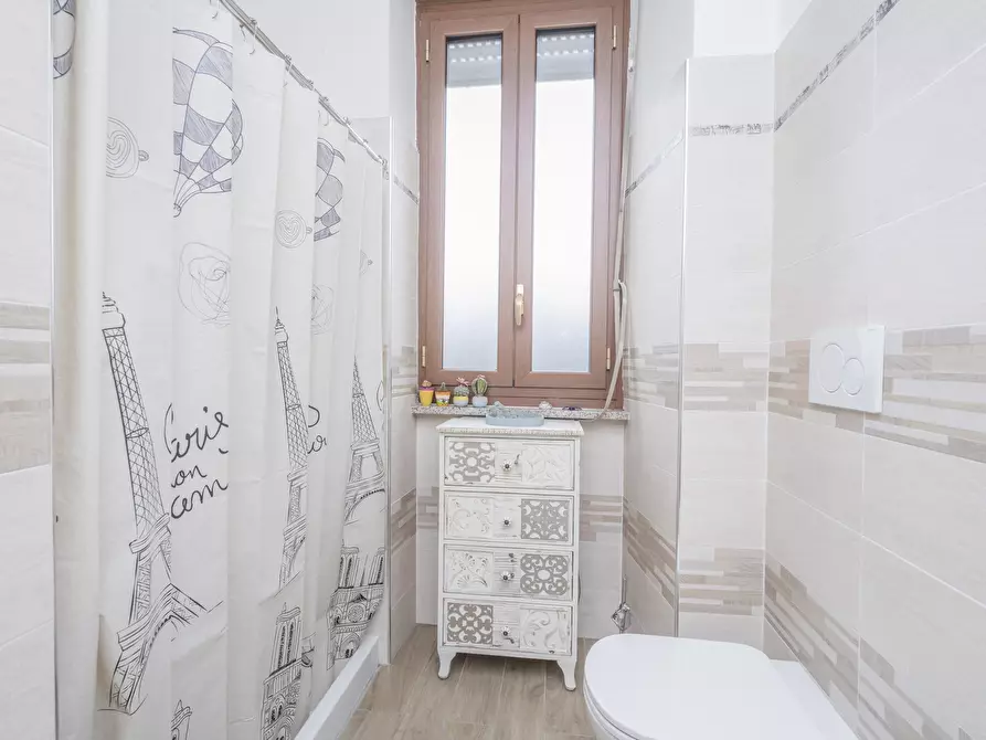 Immagine 25 di Trilocale in vendita  in Largo Borgaro 42 a Torino