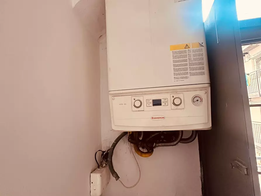 Immagine 24 di Bilocale in vendita  in Via San Donato 27 a Torino