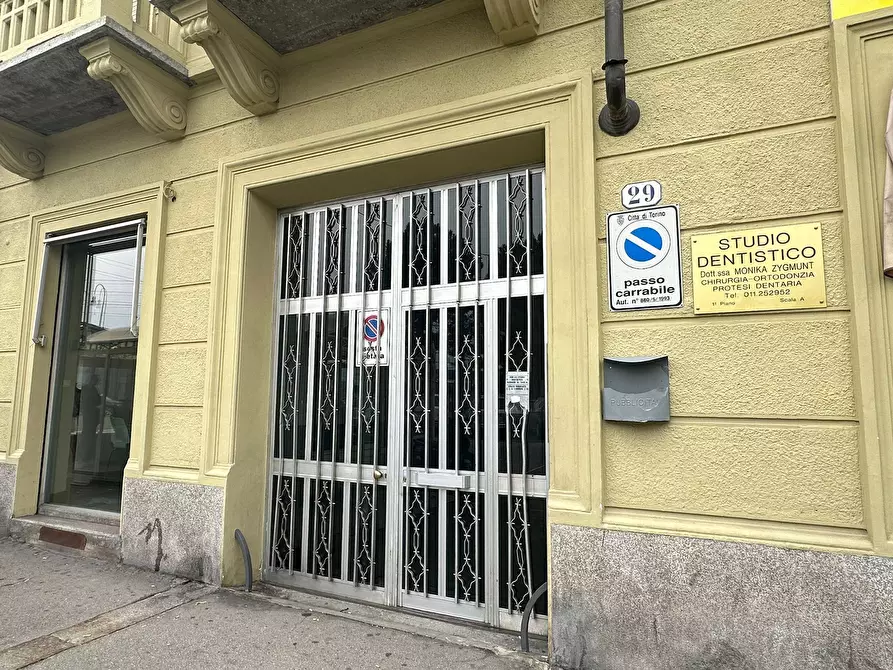 Immagine 4 di Bilocale in vendita  in Largo Borgaro 29 a Torino