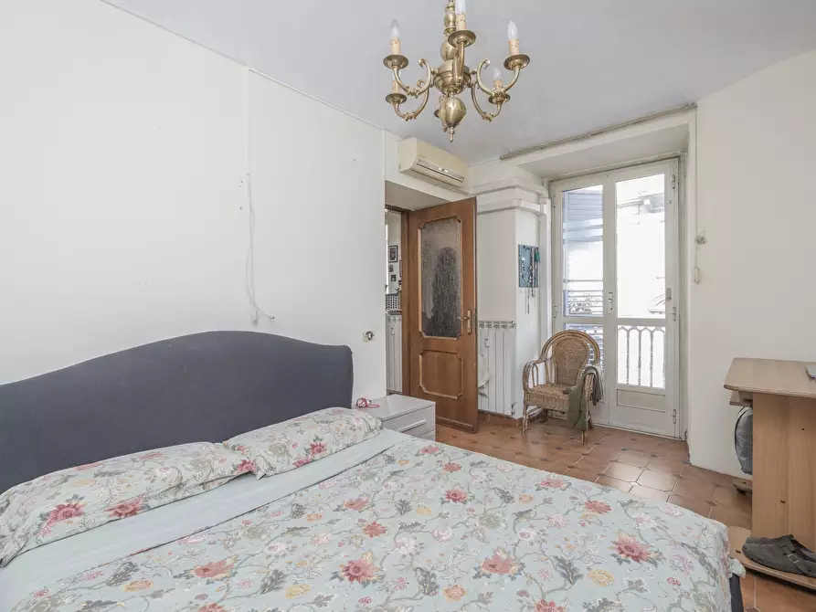 Immagine 25 di Trilocale in vendita  in via giulia di barolo 29 a Torino