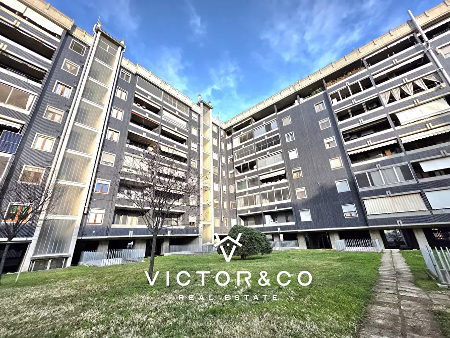 Immagine 33 di Trilocale in vendita  in Viale Giulio Cesare 119 a Novara