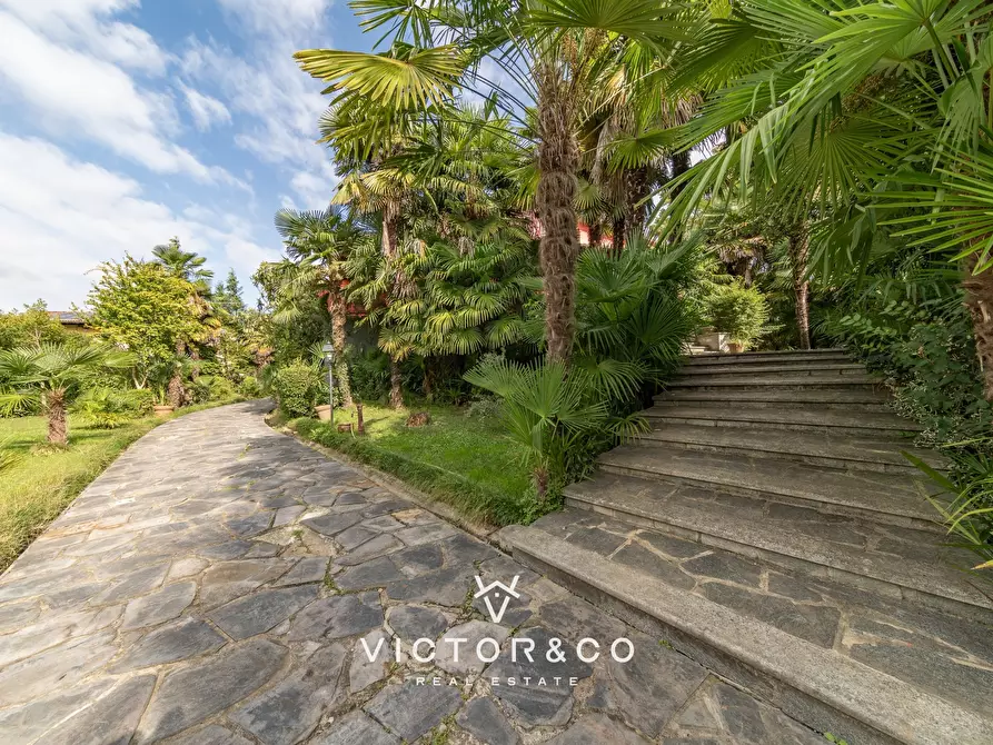 Immagine 4 di Villa in vendita  in Viale Parco Mazza sn a Oleggio