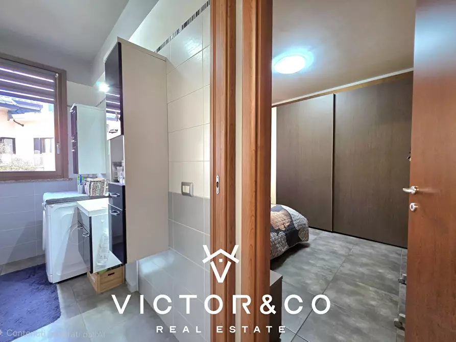 Immagine 9 di Bilocale in vendita  in Via Valsesia 16 a Novara