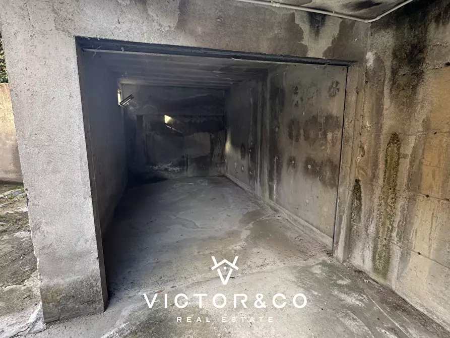 Immagine 10 di Garage in vendita  in Via Sforzesca sn a Novara