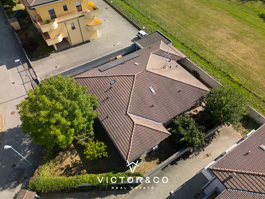 Immagine 47 di Casa bifamiliare in vendita  in Via Borghetto 4 a Casalino