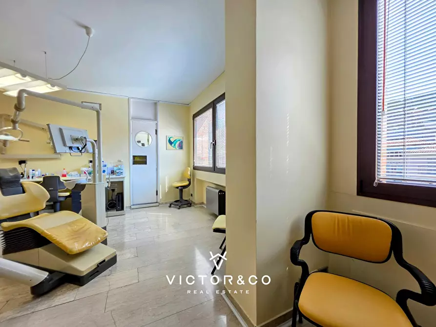 Immagine 34 di Ufficio in vendita  in Corso Statuto sn a Mondovì